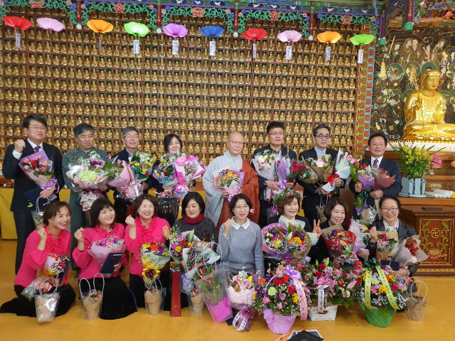 단체사진.jpg