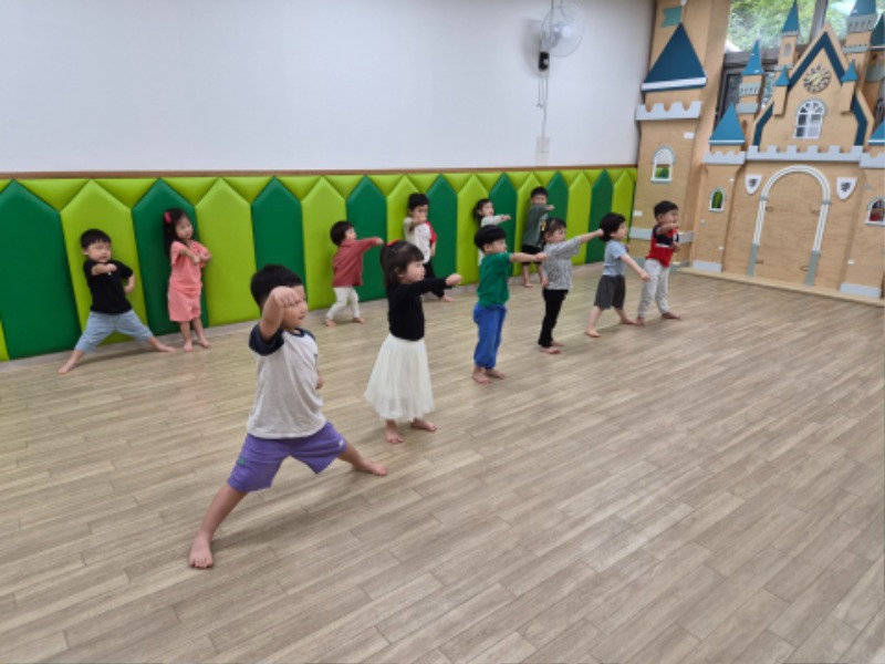 KakaoTalk_20250930_132841895_04.jpg