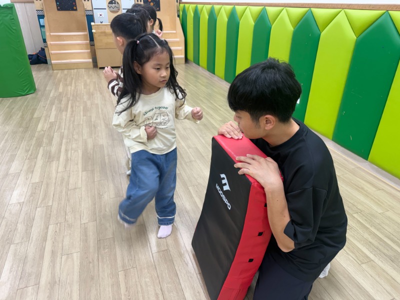 KakaoTalk_20251010_134227569_13.jpg