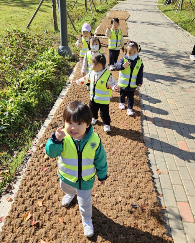 KakaoTalk_20251022_115842772_03.jpg